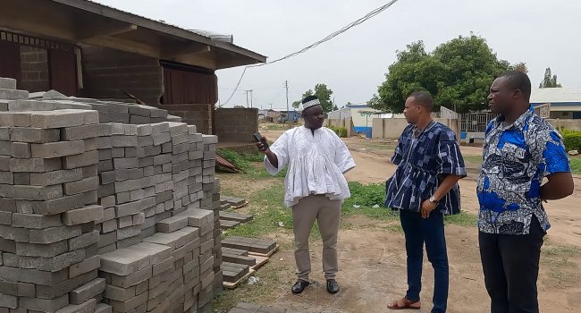 DCE CHARGES CONTRACTORS TO SPEED UP WORKS ON SOCO PROJECTS DCE CHARGES CONTRACTORS TO SPEED UP WORKS ON SOCO PROJECTS